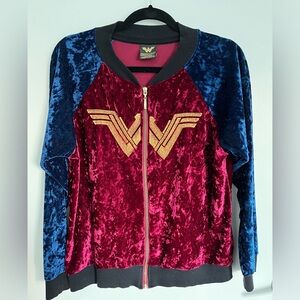 Wonder Woman Light Jacket - Red and Blue Velvet (L)